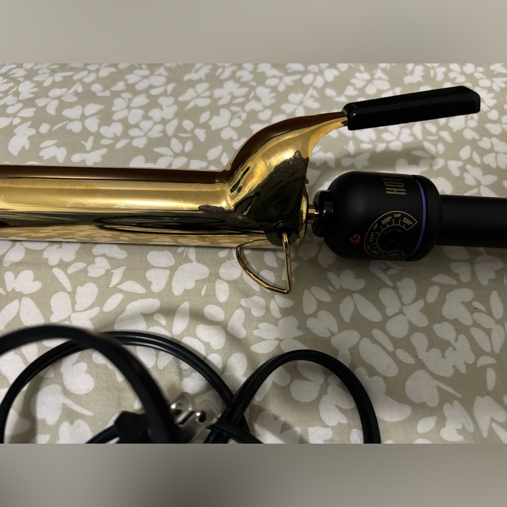 Hot Tools Curling Iron